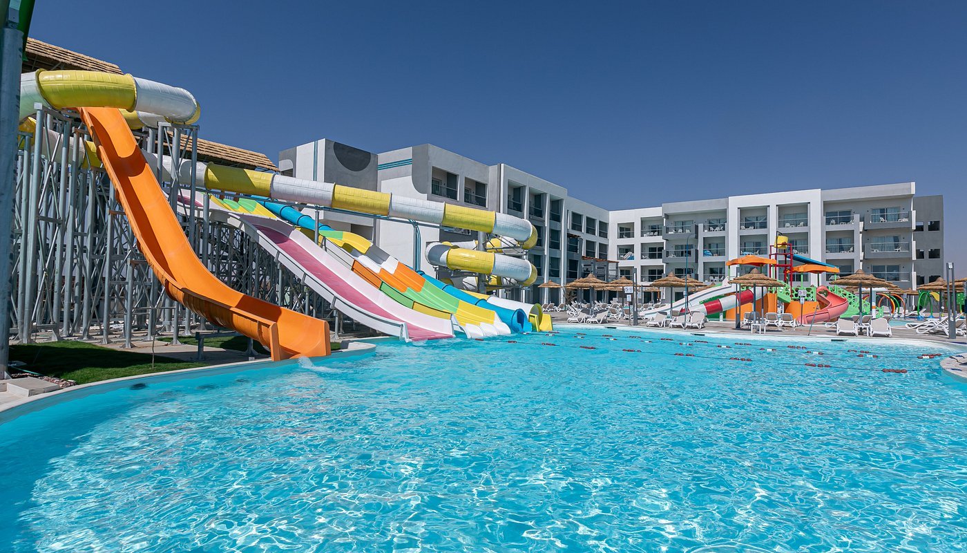 Amwaj Beach Soma Bay Aqua Park