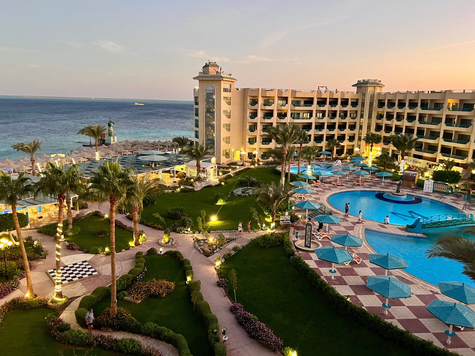 Moreno Horizon Resort (Families Only)1