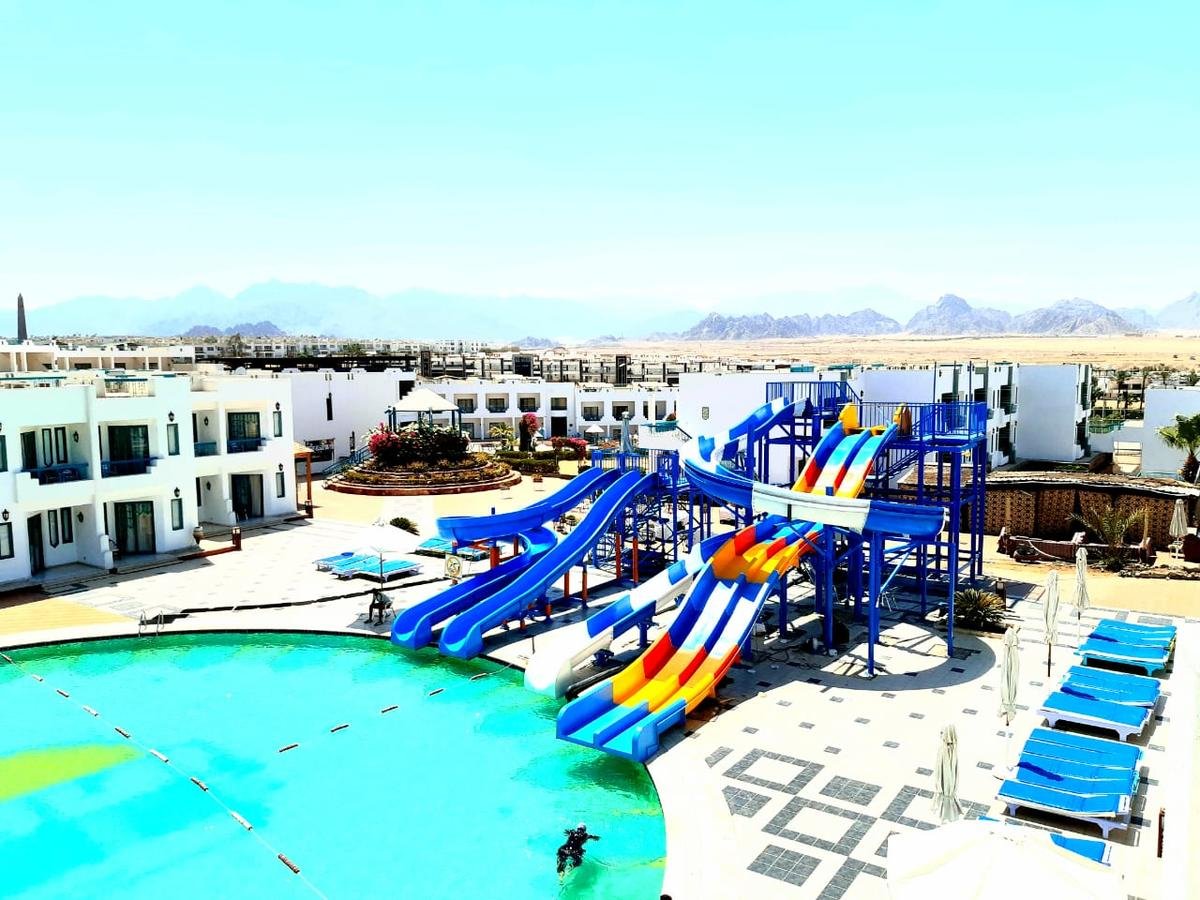 Sharm Holiday Resort2