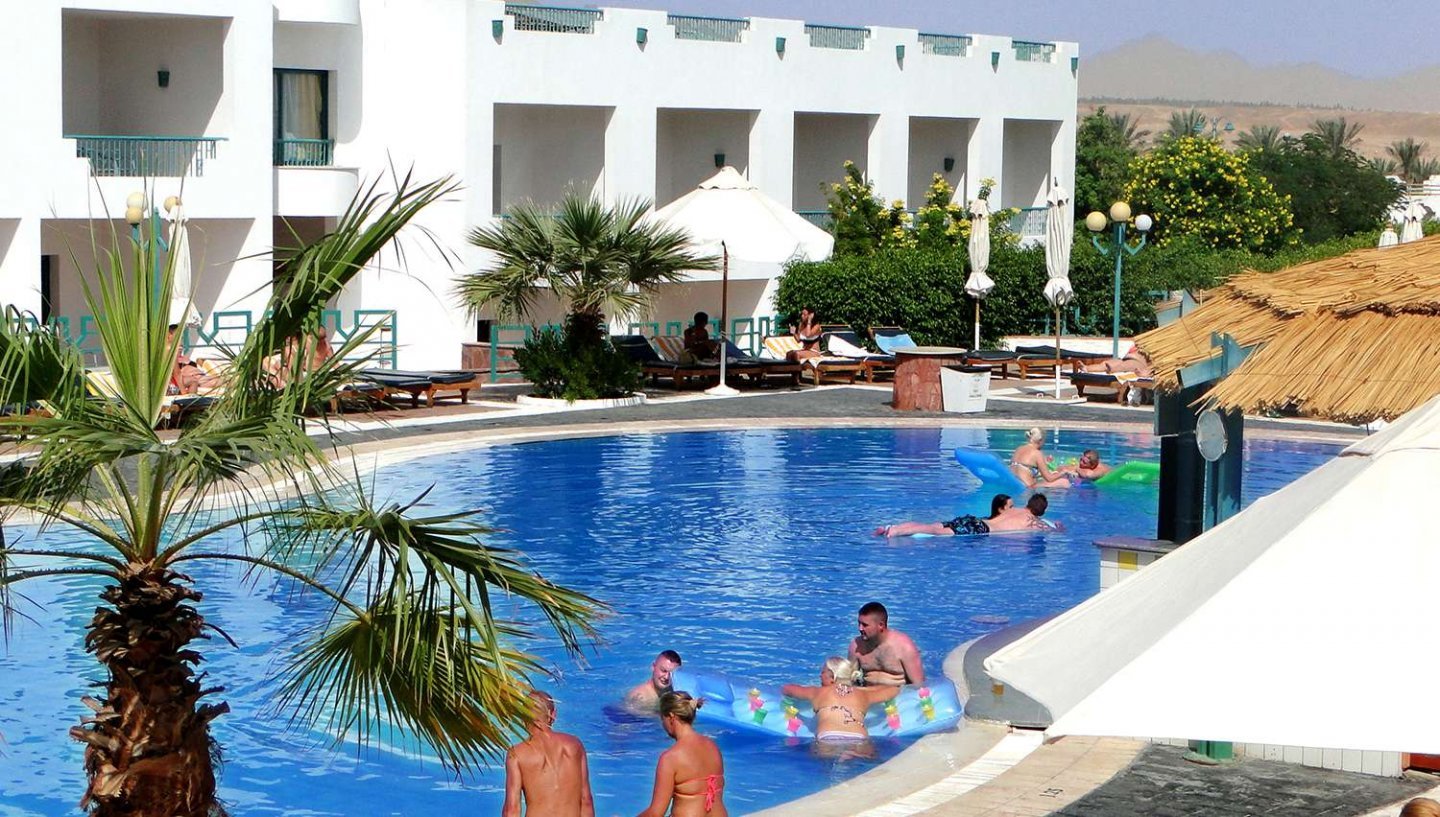 Sharm Holiday Resort3